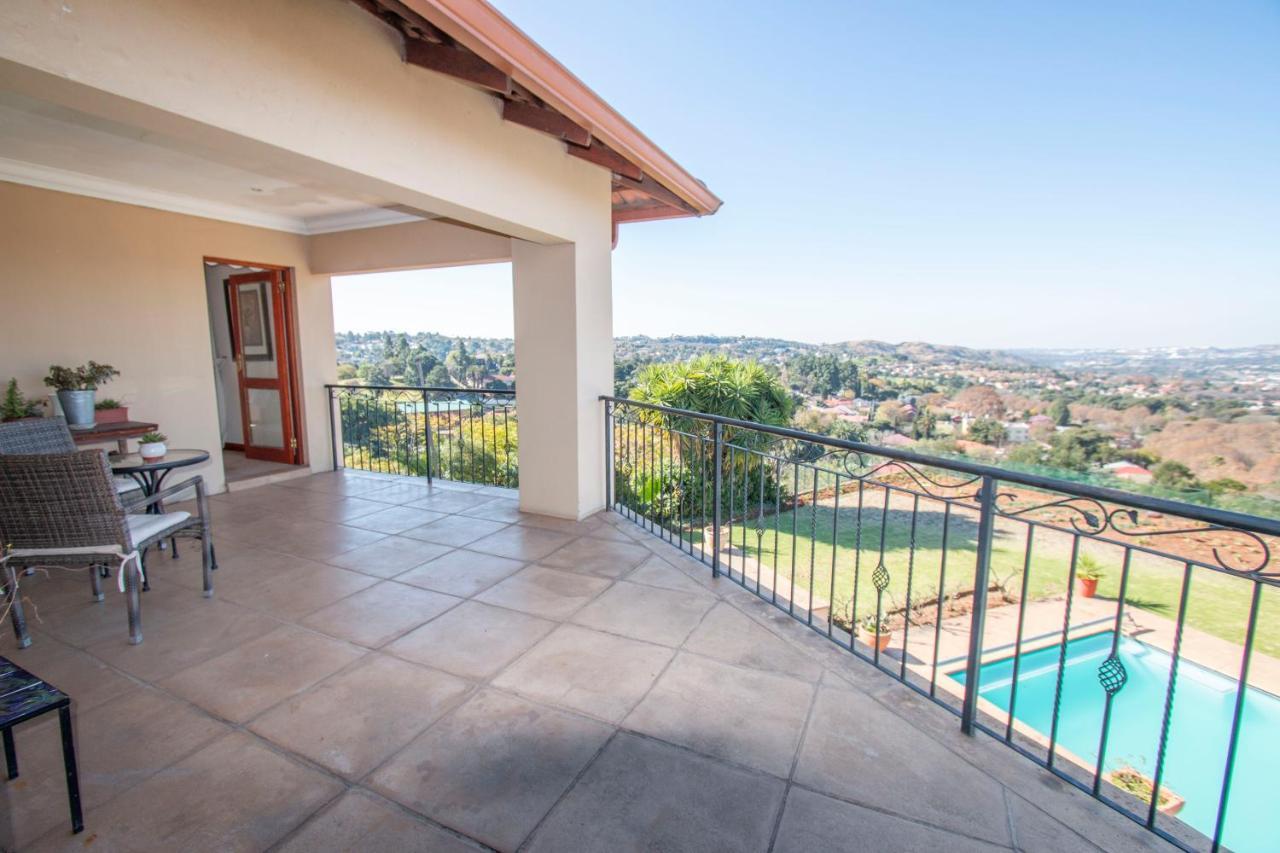 Views For Africa Villa Johannesburg Exterior photo